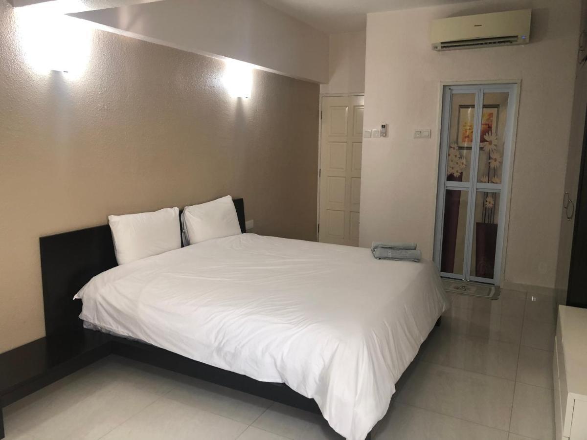 Beach Resort 7 Home Stay Sri Sayang Apartment Batu Ferringhi 3Bedroom Extérieur photo