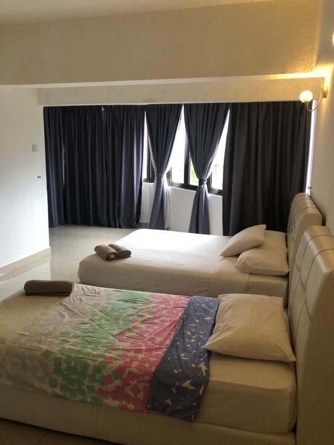 Beach Resort 7 Home Stay Sri Sayang Apartment Batu Ferringhi 3Bedroom Extérieur photo